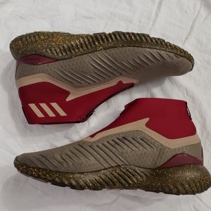 Sold! Adidas Alphabounce Zip M Size 14